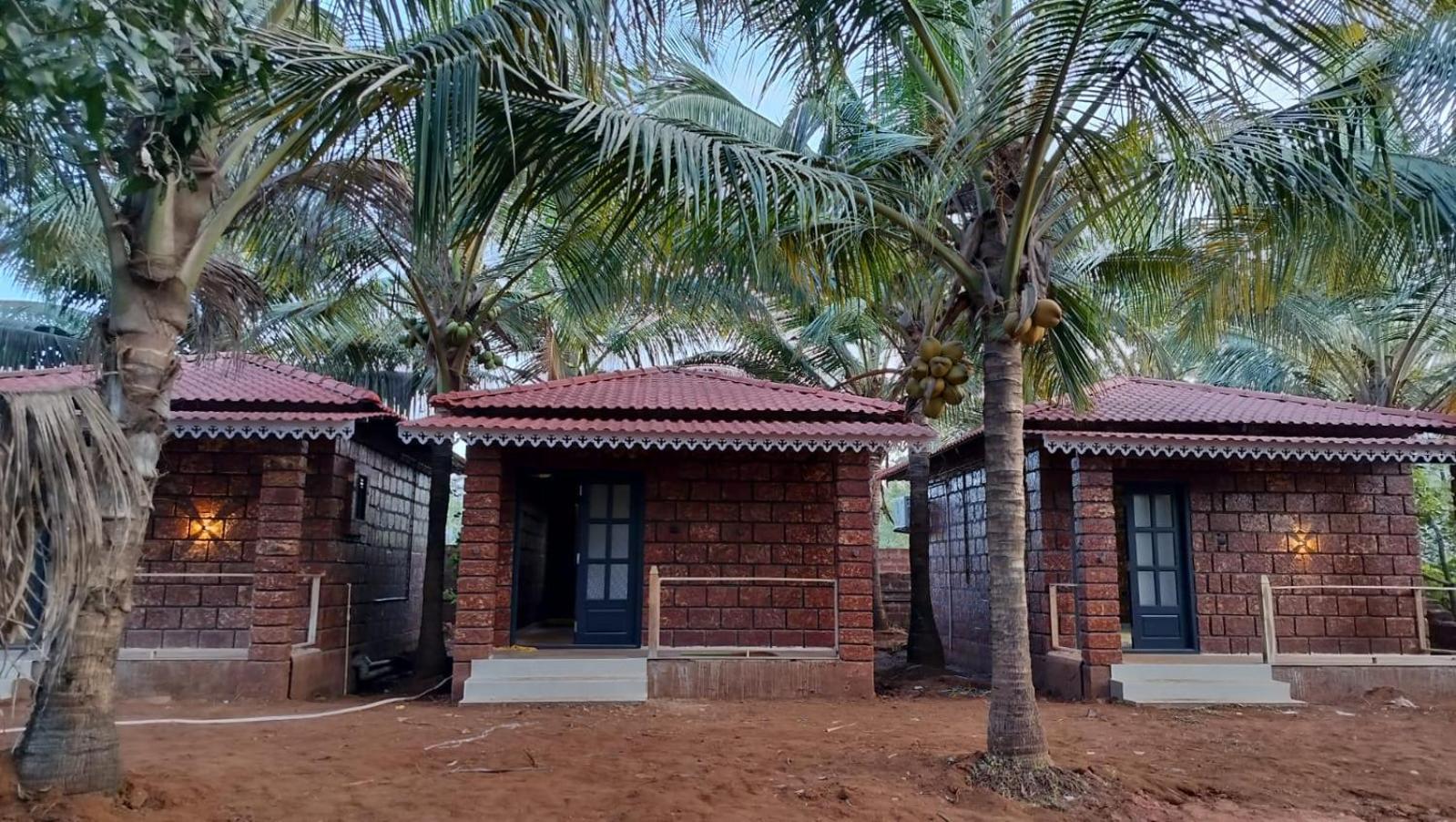 Saka Kadams Home Stay Гухагар Экстерьер фото