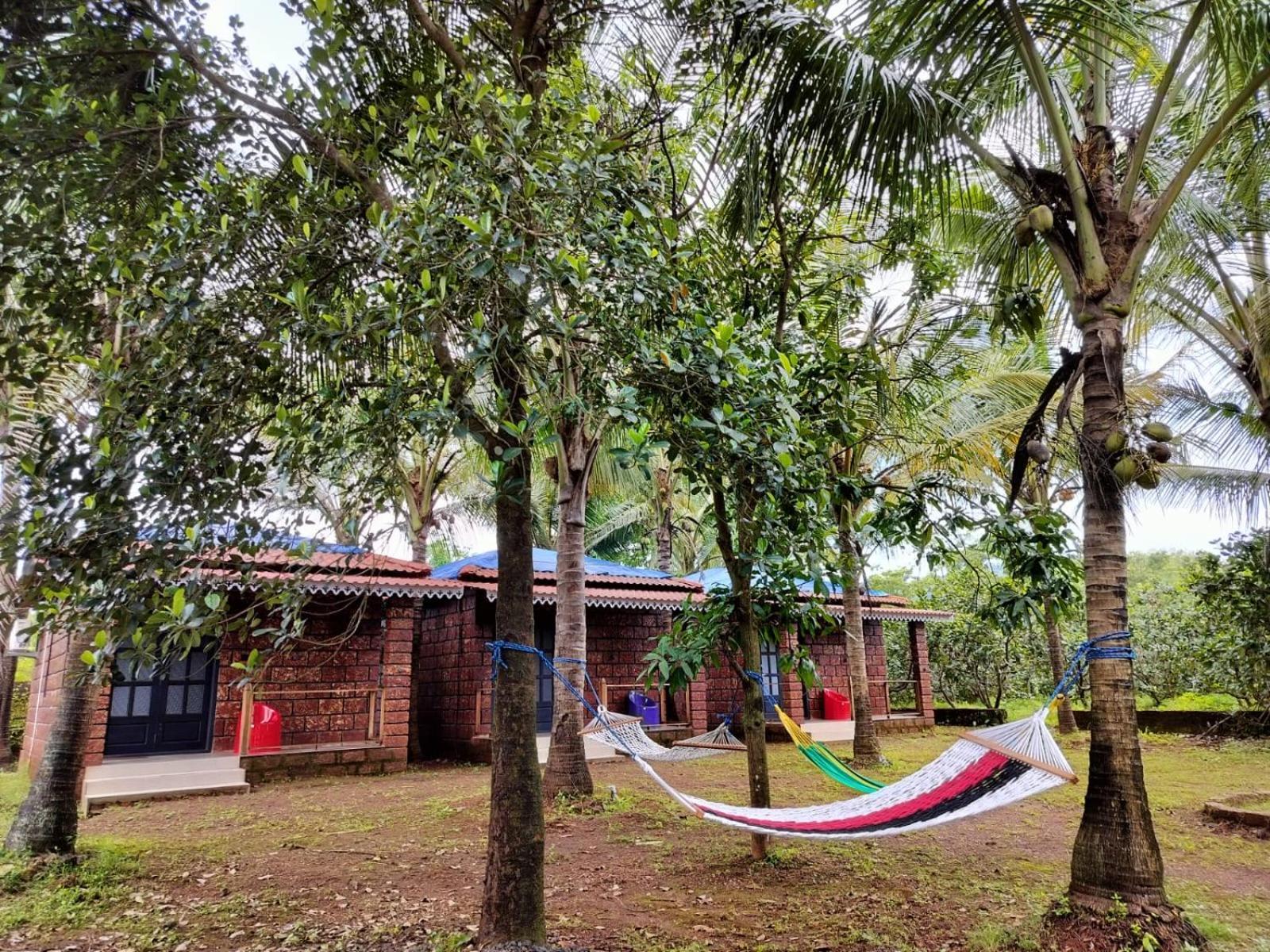 Saka Kadams Home Stay Гухагар Экстерьер фото