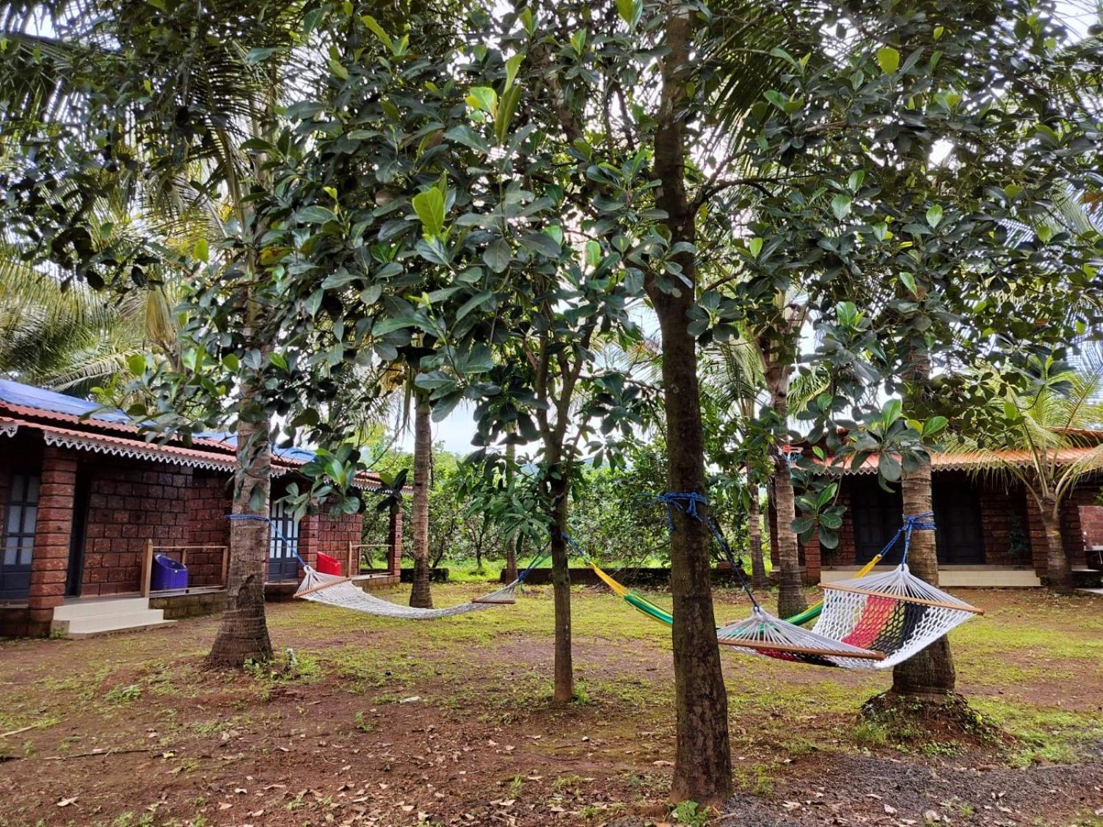 Saka Kadams Home Stay Гухагар Экстерьер фото