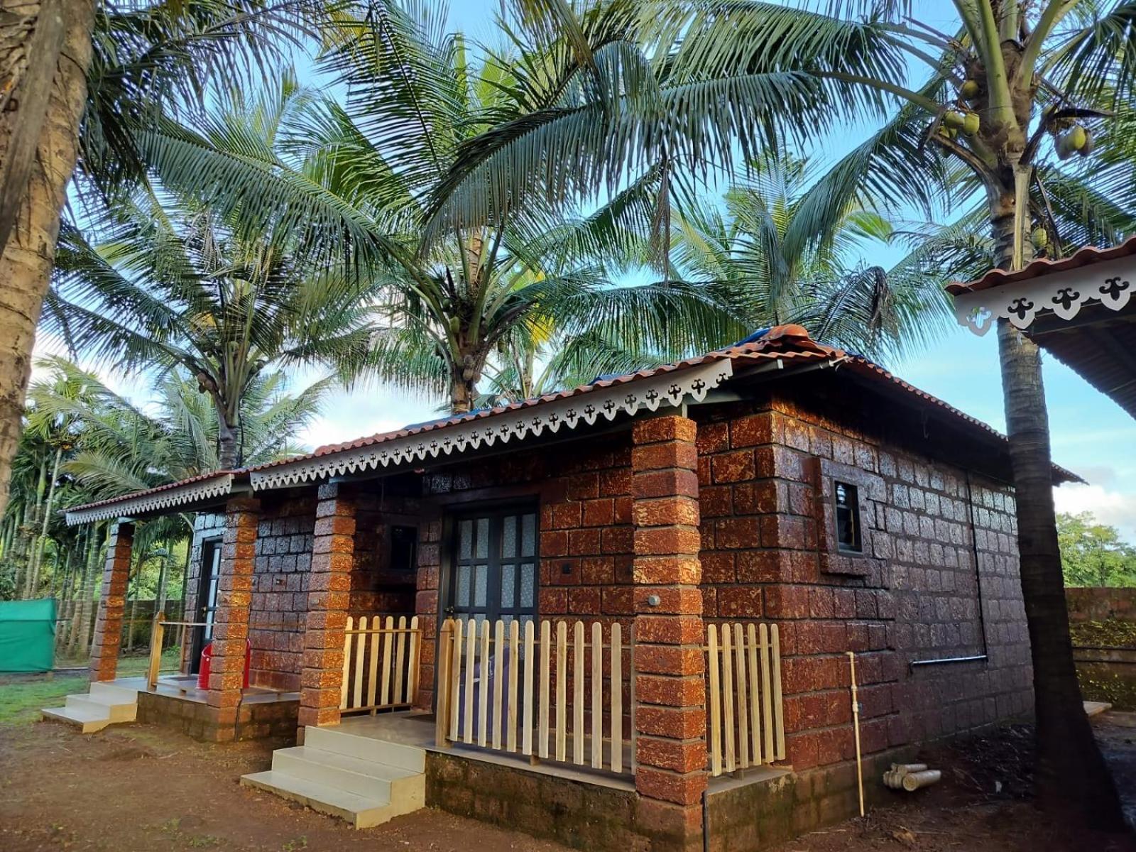 Saka Kadams Home Stay Гухагар Экстерьер фото